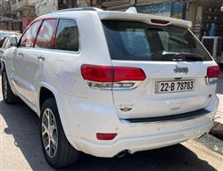 جیپ گراند شیرۆکی